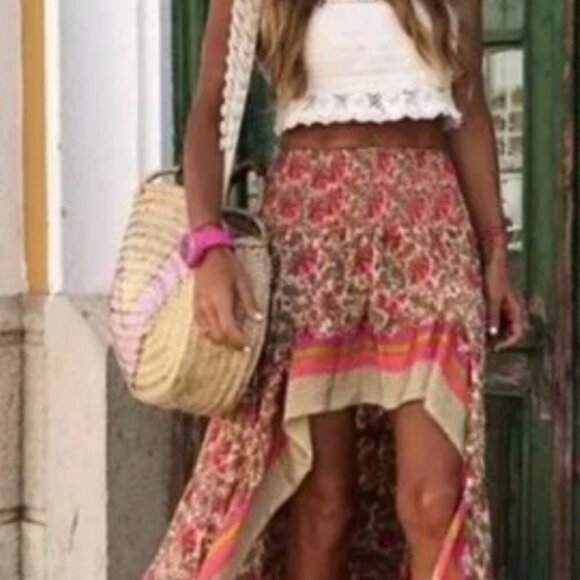 Dresses & Skirts - 🔥What's Hot!!🔥Super cute High-Low Gypsy Boho Peasant Skirt! Sz S🙋♀️🛍️💕